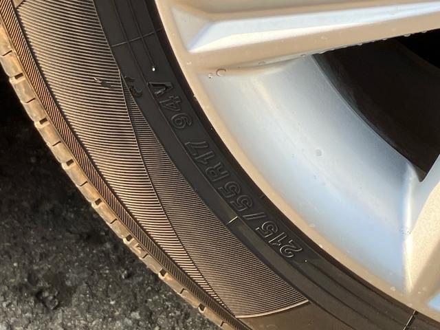 クラウンハイブリッド アスリートG 革シート/サンルーフ/ナビ/フルセグ/DVD再生/Bluetooth/バックカメラ/ETC/クルーズコントロール/パワーシート/スマートキー(8枚目)