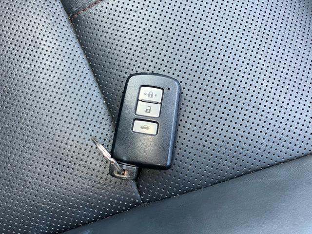 クラウンハイブリッド アスリートG 革シート/サンルーフ/ナビ/フルセグ/DVD再生/Bluetooth/バックカメラ/ETC/クルーズコントロール/パワーシート/スマートキー(37枚目)