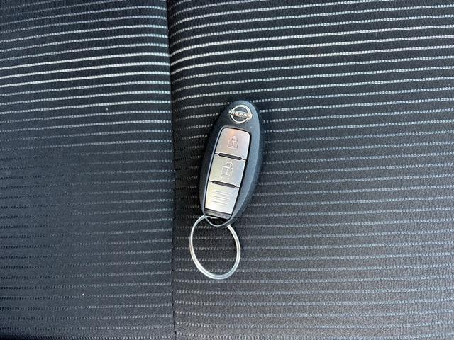 ノート X エマージェンシーブレーキ/レーンキープアシスト/ナビ/フルセグ/バックカメラ/DVD再生/ETC/Bluetooth/LEDヘッドライト/インテリキー/記録簿(38枚目)