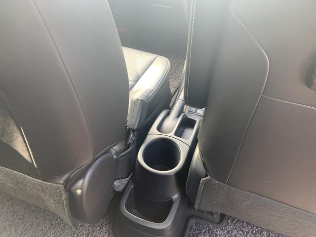 アクア Ｇソフトレザーセレクション　衝突被害軽減ブレーキ／レーンキープアシスト／ナビ／フルセグ／バックカメラ／ＤＶＤ再生／ＥＴＣ／Ｂｌｕｅｔｏｏｔｈ／ＬＥＤヘッドライト／スマートキー／クルーズコントロール（31枚目）