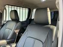 お客様に気持ちよく新しいカーライフを始めていただけるよう、内装・外装ともに専門スタッフが真心を込めてピカピカに仕上げます!細かな部分まで徹底してクリーンな状態でお引き渡しいたします。