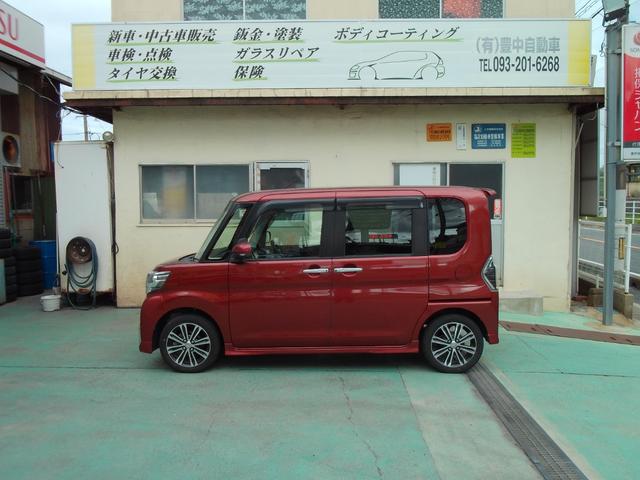 タント カスタムＲＳ　トップエディションＳＡＩＩＩ　純正８インチナビ／フルセグＴＶ／ＣＤ／ＤＶＤ／Ｂｌｕｅｔｏｏｔｈ付き／バックモニター／両側電動スライドドア左右／スマートキー２個付き（4枚目）