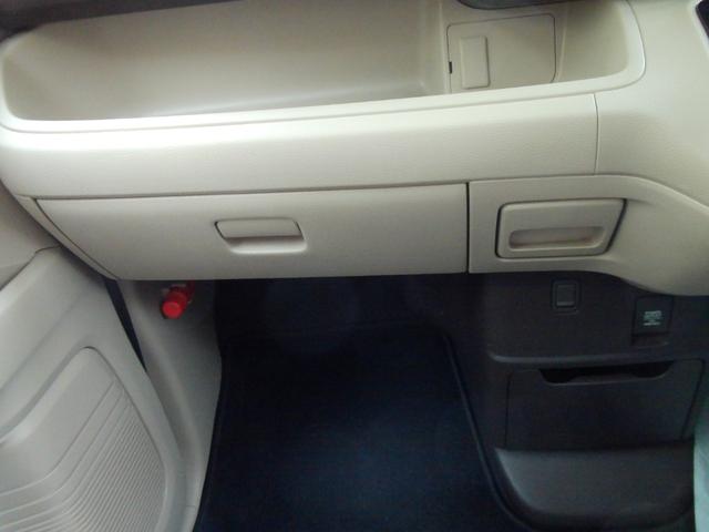 Ｎ－ＢＯＸ Ｇホンダセンシング　７インチナビ／ＡＭ／ＦＭ／ＣＤ／ＤＶＤ／Ｂｌｕｅｔｏｏｔｈ付き／ＥＴＣ／バックモニター／ＬＥＤライト（27枚目）