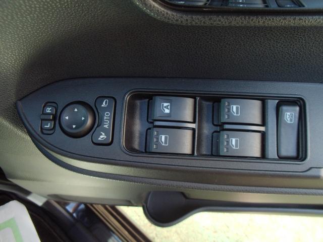 タント カスタムRS 両側電動スライドドア/シートヒーター/パノラマバックモニター(26枚目)