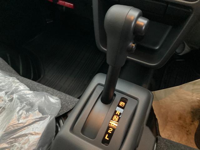 スーパーキャリイ Ｘ　届出済未使用車　禁煙車　点検記録簿　キーレス　エアコン　パワステ　パワーウィンドウ　運転手席エアバッグ　助手席エアバッグ　三方開　オートマ（16枚目）