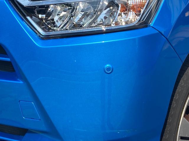 ミライース Ｘ　ＳＡＩＩＩ　衝突被害軽減ブレーキ　クリアランスソナー　ＬＥＤヘッドランプ　ＣＶＴ　アイドリングストップ　キーレスエントリー　オートマチックハイビーム　電動格納ドアミラー　走行５．２万ｋｍ（9枚目）