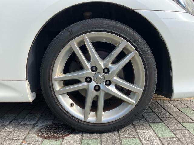 クラウン アスリート　スペシャルナビパッケージ　ナビ・ワンセグＴＶ／バックカメラ／ＣＤ・ＤＶＤ再生／ドライブレコーダー／クルーズコントロール／ＥＴＣ／１８インチアルミホイール／プッシュスタート／スマートキー（26枚目）
