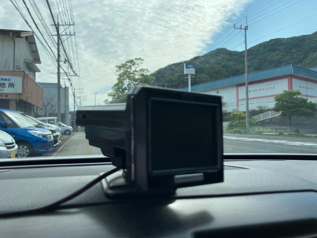 クラウン アスリート　スペシャルナビパッケージ　ナビ・ワンセグＴＶ／バックカメラ／ＣＤ・ＤＶＤ再生／ドライブレコーダー／クルーズコントロール／ＥＴＣ／１８インチアルミホイール／プッシュスタート／スマートキー（31枚目）