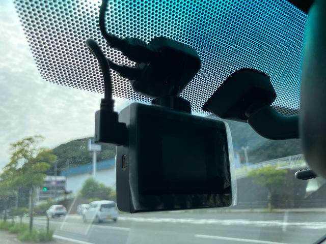 クラウン アスリート　スペシャルナビパッケージ　ナビ・ワンセグＴＶ／バックカメラ／ＣＤ・ＤＶＤ再生／ドライブレコーダー／クルーズコントロール／ＥＴＣ／１８インチアルミホイール／プッシュスタート／スマートキー（32枚目）