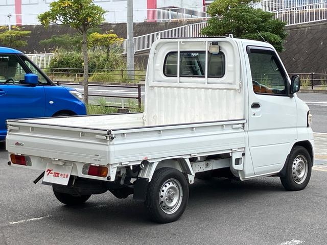 ミニキャブトラック 　切り替え式４ＷＤ　ＨＩＬＯ切替　５速マニュアル　エアコン　パワステ　三方開　ゲートチェーン　鳥居　作業灯　運転席エアバック　軽トラック（5枚目）