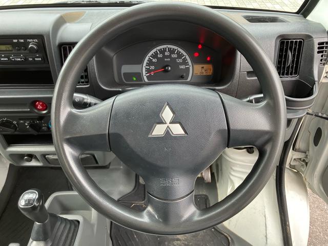 ミニキャブトラック 　切り替え式４ＷＤ　ＨＩＬＯ切替　５速マニュアル　エアコン　パワステ　三方開　ゲートチェーン　鳥居　作業灯　運転席エアバック　軽トラック（14枚目）