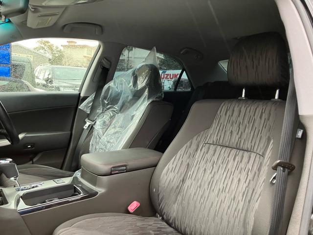 クラウン アスリート　ＴＲＤエアロ　ＥＴＣ／ナビ・テレビ／バックカメラ／ＣＤ・ＤＶＤ再生／プッシュスタート／スマートキー／パワーシート／１８インチアルミホイール／クルーズコントロール／車検整備付き（28枚目）