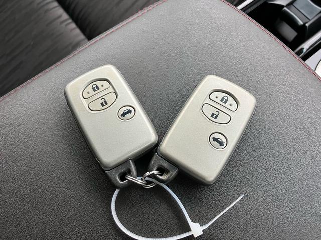 クラウン アスリート　ＴＲＤエアロ　ＥＴＣ／ナビ・テレビ／バックカメラ／ＣＤ・ＤＶＤ再生／プッシュスタート／スマートキー／パワーシート／１８インチアルミホイール／クルーズコントロール／車検整備付き（41枚目）