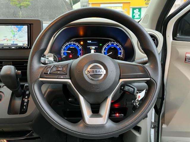 デイズ Ｂ　ナビ・テレビ／Ｂｌｕｅｔｏｏｔｈ接続／バックカメラ／ＣＤ・ＤＶＤ再生／ＥＴＣ／キーレスエントリー／クリアランスソナー／ベンチシート／車検整備付き（10枚目）