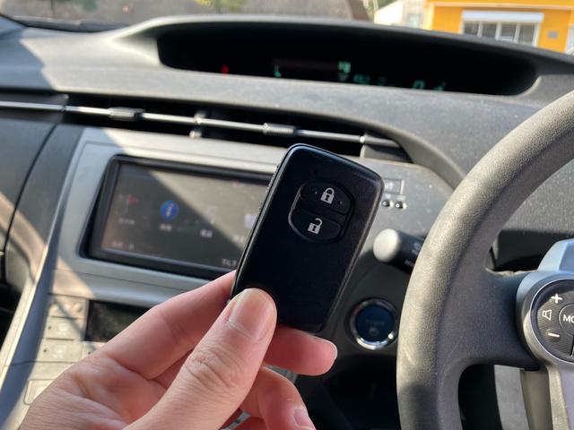 プリウス Ｓ　ナビ・テレビ／バックカメラ／Ｂｌｕｅｔｏｏｔｈ接続／ＣＤ・ＤＶＤ再生／プッシュスタート／スマートキー／ワンオーナー／禁煙車／記録簿／車検整備付き（23枚目）