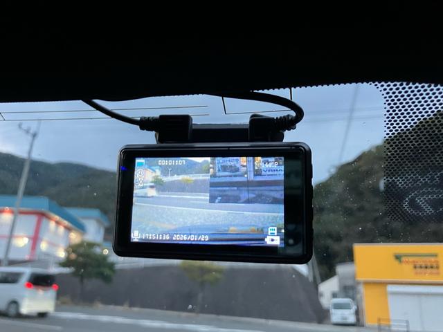 CT CT200h Fスポーツ ナビ・フルセグTV/Bluetooth接続/LEDヘッドランプ/レーダークルーズコントロール/パワーシート/シートヒーター/プッシュスタート/バックカメラ/スマートキー(24枚目)