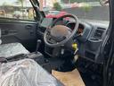 Ｘ　届出済未使用車　禁煙車　点検記録簿　キーレス　エアコン　パワステ　パワーウィンドウ　運転手席エアバッグ　助手席エアバッグ　三方開　オートマ（10枚目）
