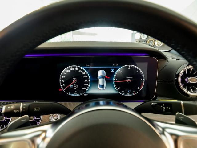 ＣＬＳクラス ＣＬＳ２２０ｄ　スポーツ　エクスクルーシブパッケージ　スポーツ　エクスクルーシブ　パッケージ　ディーゼルターボ　サンルーフ　ＨＵＤ　ブルメスターサウンド　アンビエント　ベンチレーター（17枚目）