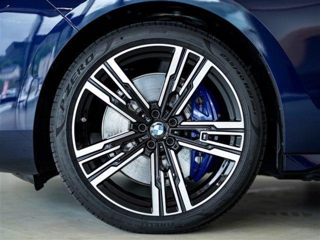 ７シリーズ ７４０ｉ　Ｍスポーツ　パノラマガラスＳＲ　Ｂ＆Ｗ　エグゼティブラウンジシート　アルカンターラルーフ　スペシャルペイント　２１ＡＷ（9枚目）