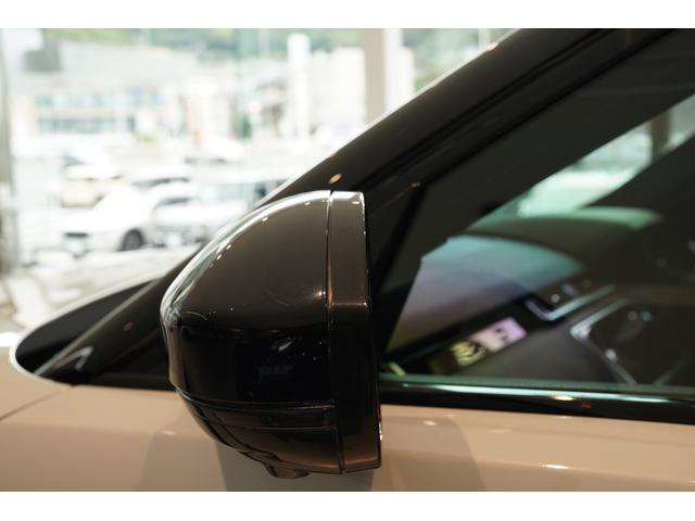 レンジローバーヴェラール Ｒ　ダイナミック　ＳＥ　３８０ＰＳ　ブラックパック　ブラックＳＲ　ドライブパック　パークパック　ステリングヒーター　ＭＥＲＩＤＩＡＮ　２０ＡＷ（8枚目）