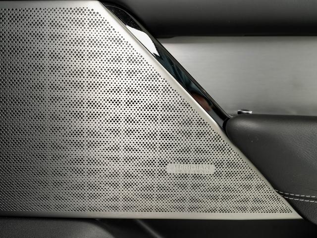 レンジローバーヴェラール Ｒ　ダイナミック　ＳＥ　３８０ＰＳ　ブラックパック　ブラックＳＲ　ドライブパック　パークパック　ステリングヒーター　ＭＥＲＩＤＩＡＮ　２０ＡＷ（24枚目）