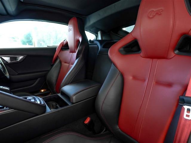 Fタイプ Rクーペ パノラマSR ブラック/レッドレザー MERIDIANスピーカー ステアリングヒーター TVチューナー 20インチAW(24枚目)