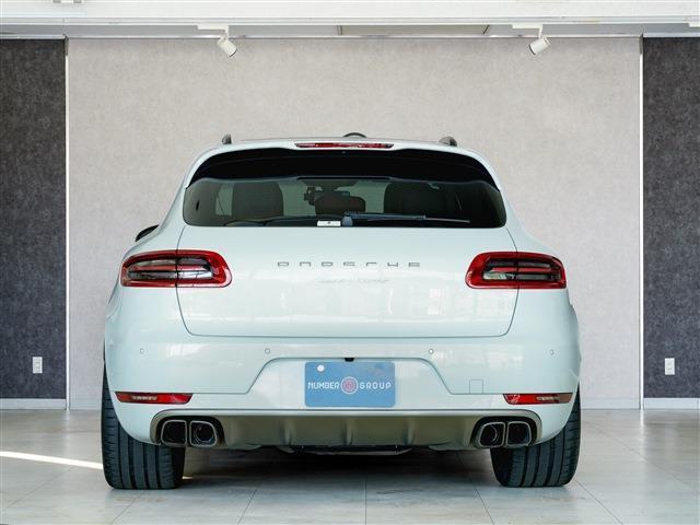 マカン マカン ターボ スポクロ エアサス ACC パノラマSR カーボンインテリア カーボンステアリング 21AW(3枚目)