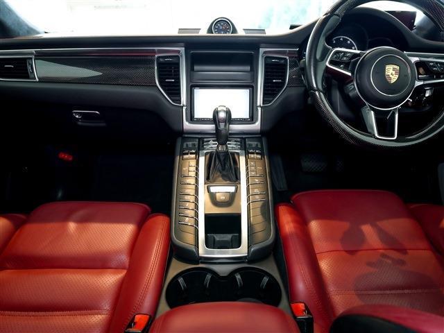 マカン マカン ターボ スポクロ エアサス ACC パノラマSR カーボンインテリア カーボンステアリング 21AW(13枚目)