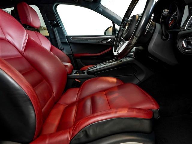 マカン マカン ターボ スポクロ エアサス ACC パノラマSR カーボンインテリア カーボンステアリング 21AW(15枚目)