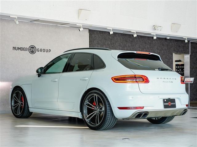 マカン マカン ターボ スポクロ エアサス ACC パノラマSR カーボンインテリア カーボンステアリング 21AW(42枚目)