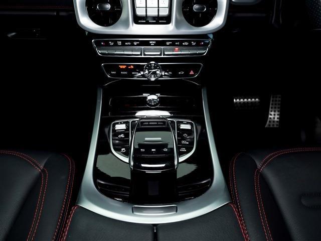 Gクラス G350d AMGライン ツートンラッピング ガラスSR ブルメスター AMGスタイルPKG 本革シート 20AW(19枚目)