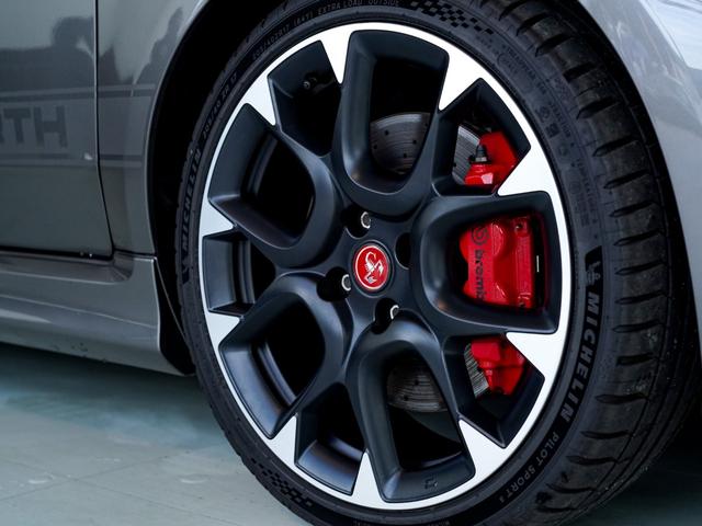 アバルト595 コンペティツィオーネ レコードモンツァマフラー 地デジチューナー アップルカープレイ Sabeit製ハーフレザー(10枚目)