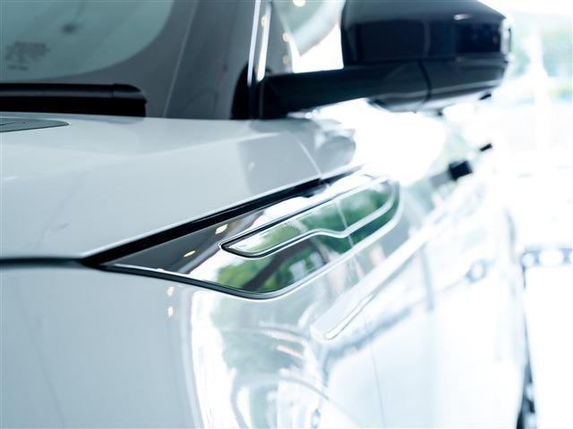 レンジローバーイヴォーク R-ダイナミック HSE ブラックパック パノラマSR アンビエント HUD ブラックルーフ ステアリングヒーター MERIDIAN 20AW(7枚目)