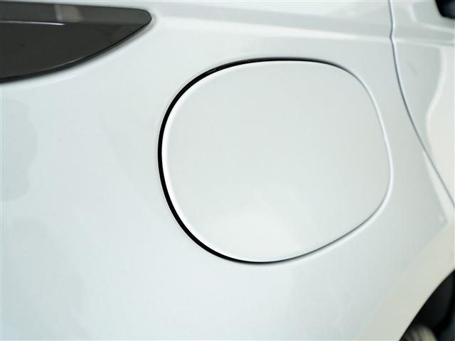 レンジローバーイヴォーク R-ダイナミック HSE ブラックパック パノラマSR アンビエント HUD ブラックルーフ ステアリングヒーター MERIDIAN 20AW(36枚目)