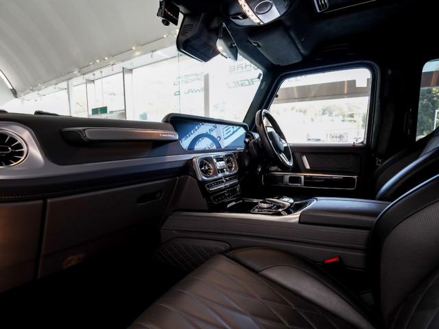 Ｇクラス Ｇ４００ｄ　マヌファクトゥーアエディション　ナイトＰＫＧ　ブラック／グレーダイヤステッチシート　ラグジュアリーＰＫＧ　　ブラックペイント２０ＡＷ（13枚目）