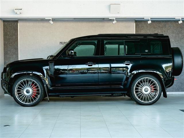 ディフェンダー 　電動サイドステップ　パノラマＳＲ　ブラックパック　エアサス　　ＭＥＲＩＤＥＡＮサウンド　ＶＯＳＥＥＮ２４ＡＷ（3枚目）