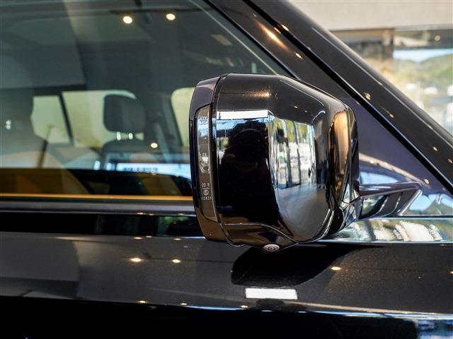 ディフェンダー 　電動サイドステップ　パノラマＳＲ　ブラックパック　エアサス　　ＭＥＲＩＤＥＡＮサウンド　ＶＯＳＥＥＮ２４ＡＷ（8枚目）