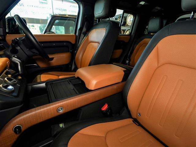 ディフェンダー 　電動サイドステップ　パノラマＳＲ　ブラックパック　エアサス　　ＭＥＲＩＤＥＡＮサウンド　ＶＯＳＥＥＮ２４ＡＷ（28枚目）