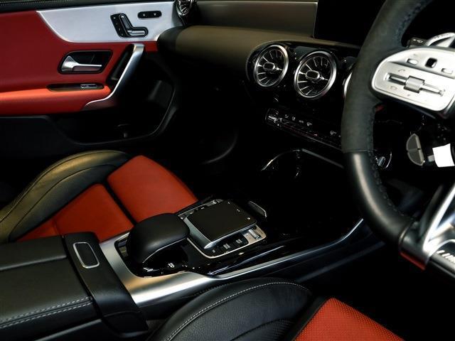 ＣＬＡクラス ＣＬＡ４５　Ｓ　４マチック＋　パノラマＳＲ　ＡＭＧアドバンスドＰＫＧ　ＡＭＧパフォーマンスＰＫＧ　レーダーセーフティーＰＫＧ　ナビＰＫＧ（18枚目）