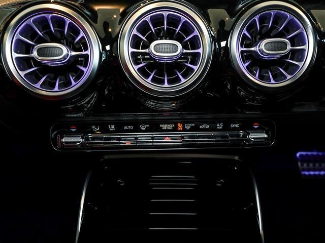 ＣＬＡクラス ＣＬＡ４５　Ｓ　４マチック＋　パノラマＳＲ　ＡＭＧアドバンスドＰＫＧ　ＡＭＧパフォーマンスＰＫＧ　レーダーセーフティーＰＫＧ　ナビＰＫＧ（19枚目）