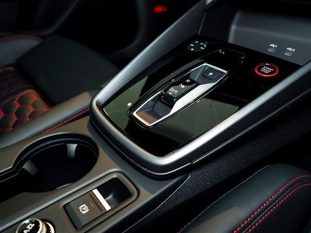 �����I�ɑ���ł���V�t�g���o�[������̈�̊������߂܂��B