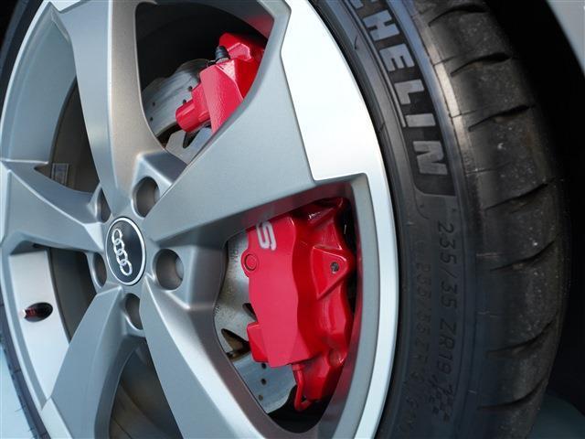 ���X�̍Ŋ��w�́@��Y��O�w�A�i�q���ŉw�@�ƂȂ�܂��B