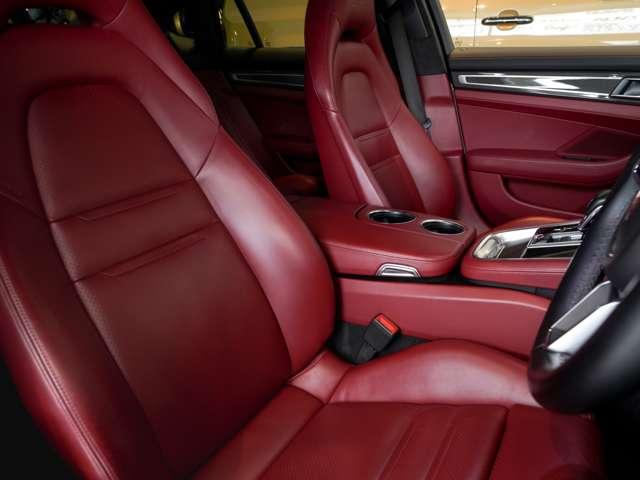 パナメーラ ターボ　パノラマＳＲ　スポクロ　カーボンＰＫＧ　ソフトクローズ　パークアシスト　ＬＥＤマトリックス　２１ＡＷ（14枚目）