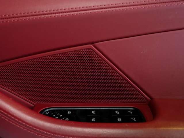 パナメーラ ターボ　パノラマＳＲ　スポクロ　カーボンＰＫＧ　ソフトクローズ　パークアシスト　ＬＥＤマトリックス　２１ＡＷ（20枚目）