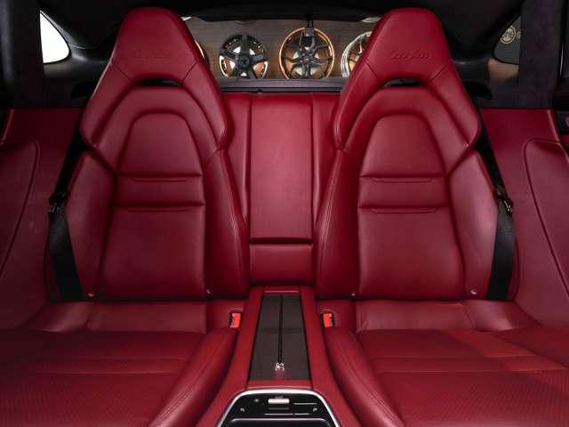 パナメーラ ターボ　パノラマＳＲ　スポクロ　カーボンＰＫＧ　ソフトクローズ　パークアシスト　ＬＥＤマトリックス　２１ＡＷ（24枚目）