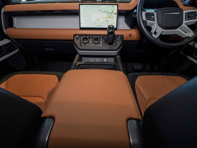 ディフェンダー １１０Ｘ－ダイナミックＨＳＥ　Ｄ３００　エアサスペンションパック　ＨＵＤ　ブッラクパック　コールドパック　キャビンライティング　２２ＡＷ（21枚目）