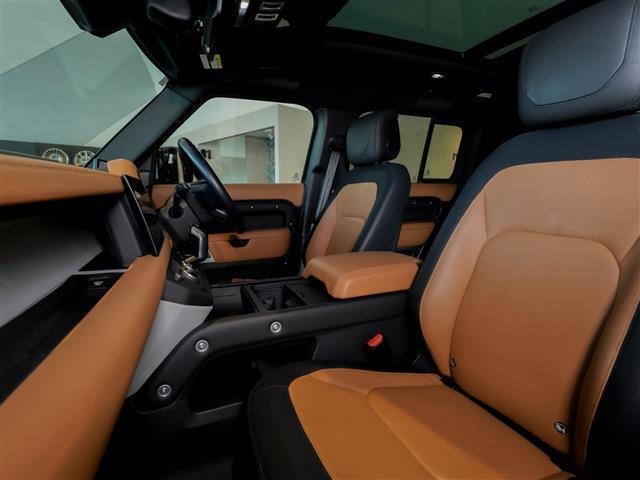 ディフェンダー １１０Ｘ－ダイナミックＨＳＥ　Ｄ３００　エアサスペンションパック　ＨＵＤ　ブッラクパック　コールドパック　キャビンライティング　２２ＡＷ（25枚目）