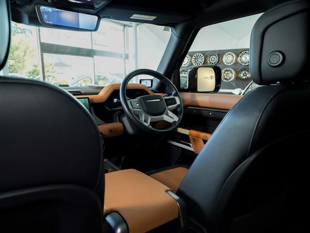 ディフェンダー １１０Ｘ－ダイナミックＨＳＥ　Ｄ３００　エアサスペンションパック　ＨＵＤ　ブッラクパック　コールドパック　キャビンライティング　２２ＡＷ（32枚目）