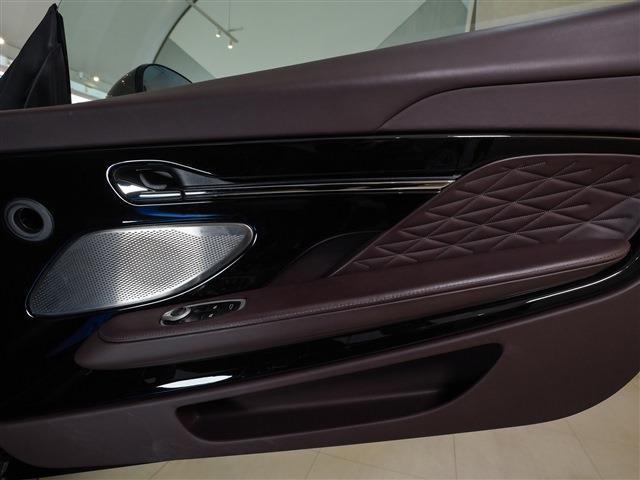 ＤＢ１２ ベースグレード　Ｂ＆Ｗサウンド　インスパイアインテリア　１６ｗａｙシート　ヒートシーター＆ベンチレーション（25枚目）