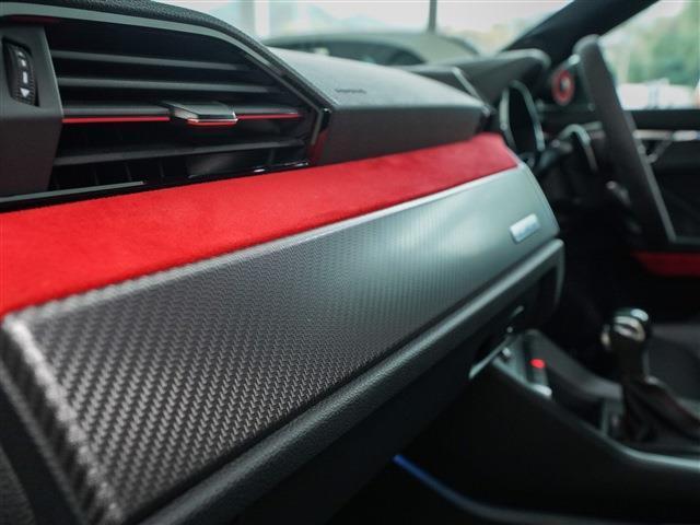 RS Q3 スポーツバック ベースグレード KW車高調 社外スピーカー RSデザインPKG ブラックスタイルPKG スポーツエキゾースト レッドキャリパー 21AW(25枚目)